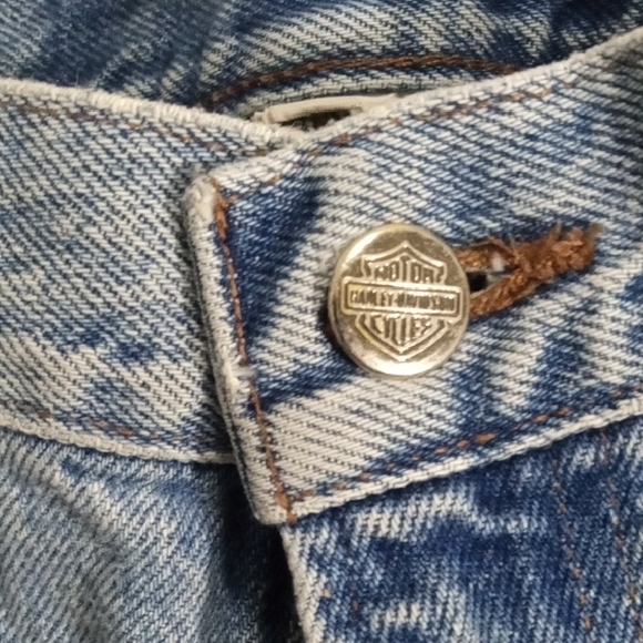 Harley-Davidson Light Blue Jeans with Silver Button - Picture 2 of 5
